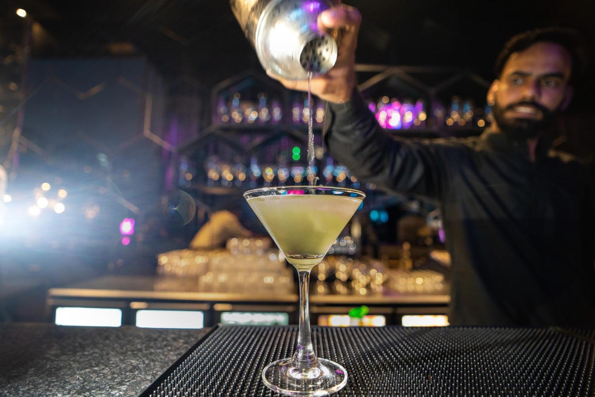 The Courtyard - Beyond Bar & Club Hotel Udaipur Bagian luar foto