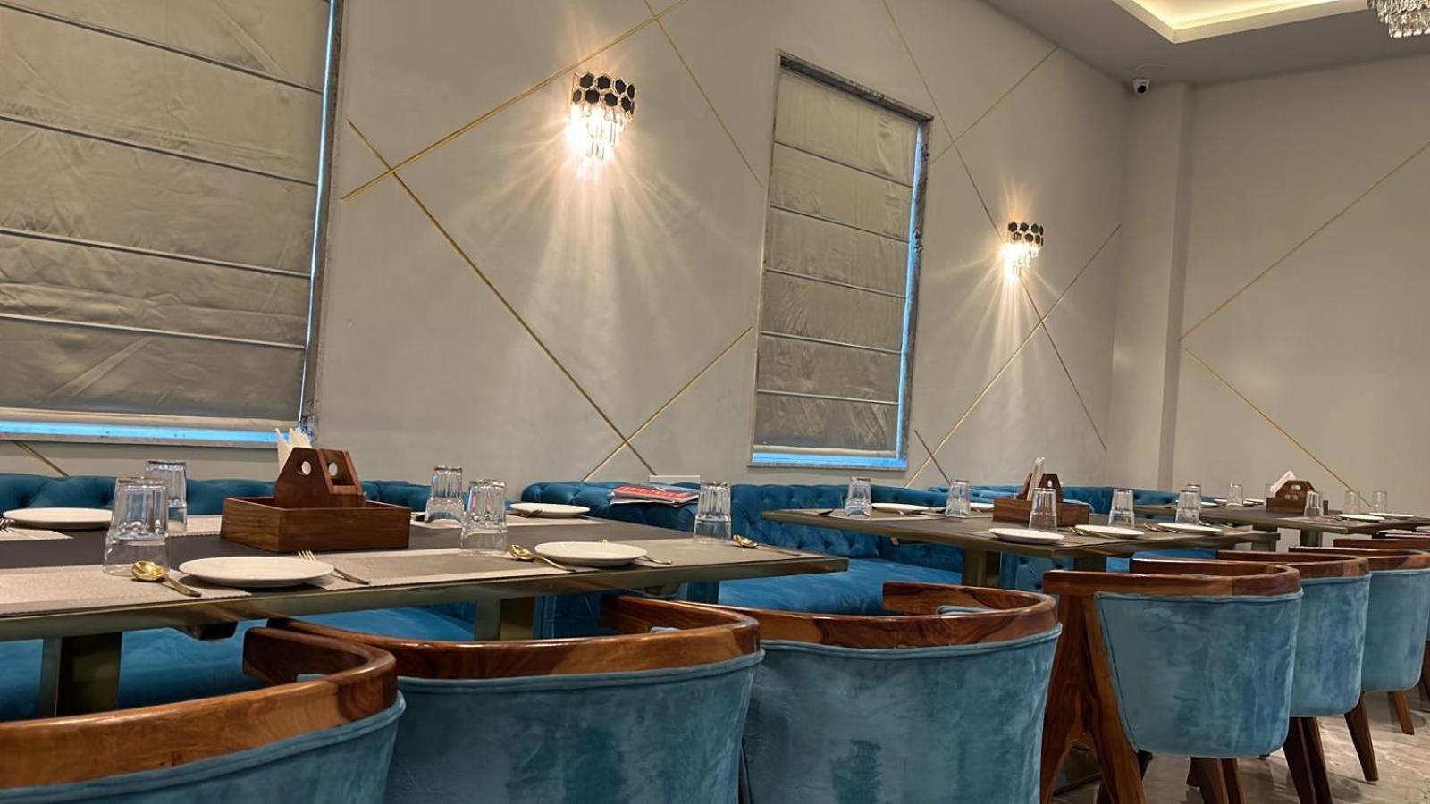 The Courtyard - Beyond Bar & Club Hotel Udaipur Bagian luar foto